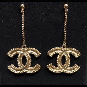 💕CHANEL XL LARGE GOLD CC DANGLE EARRINGS